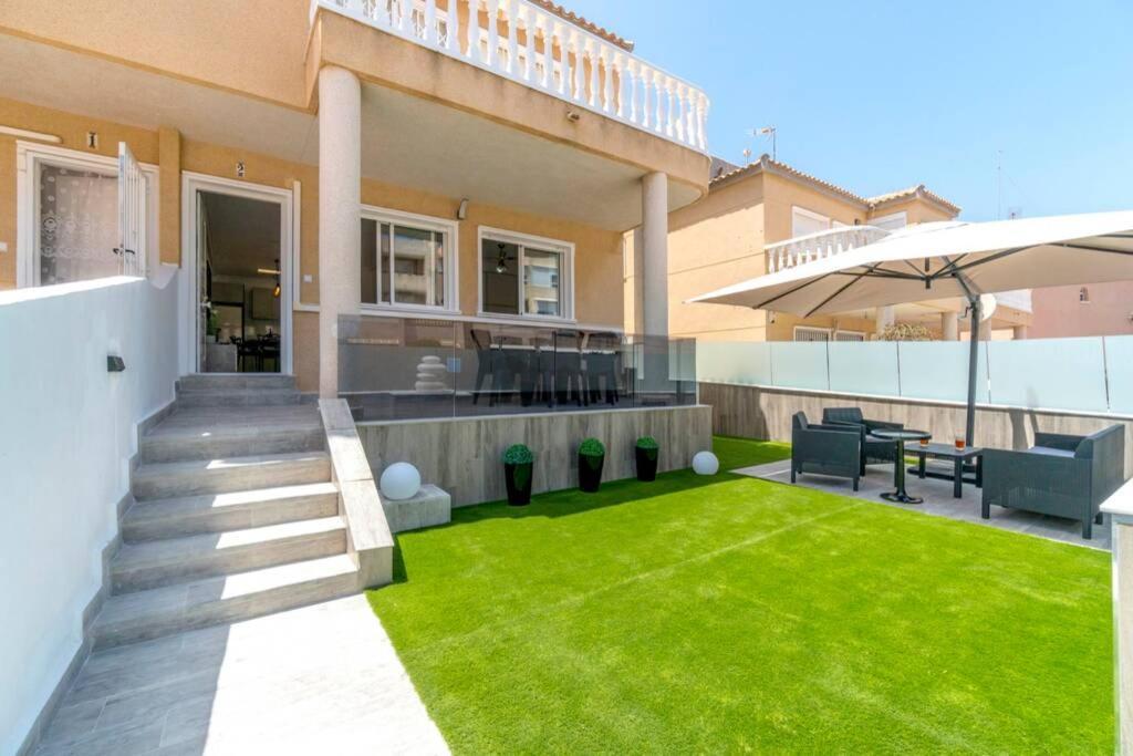 Villa-Capricho Playa - Zeus Torrevieja Exteriör bild